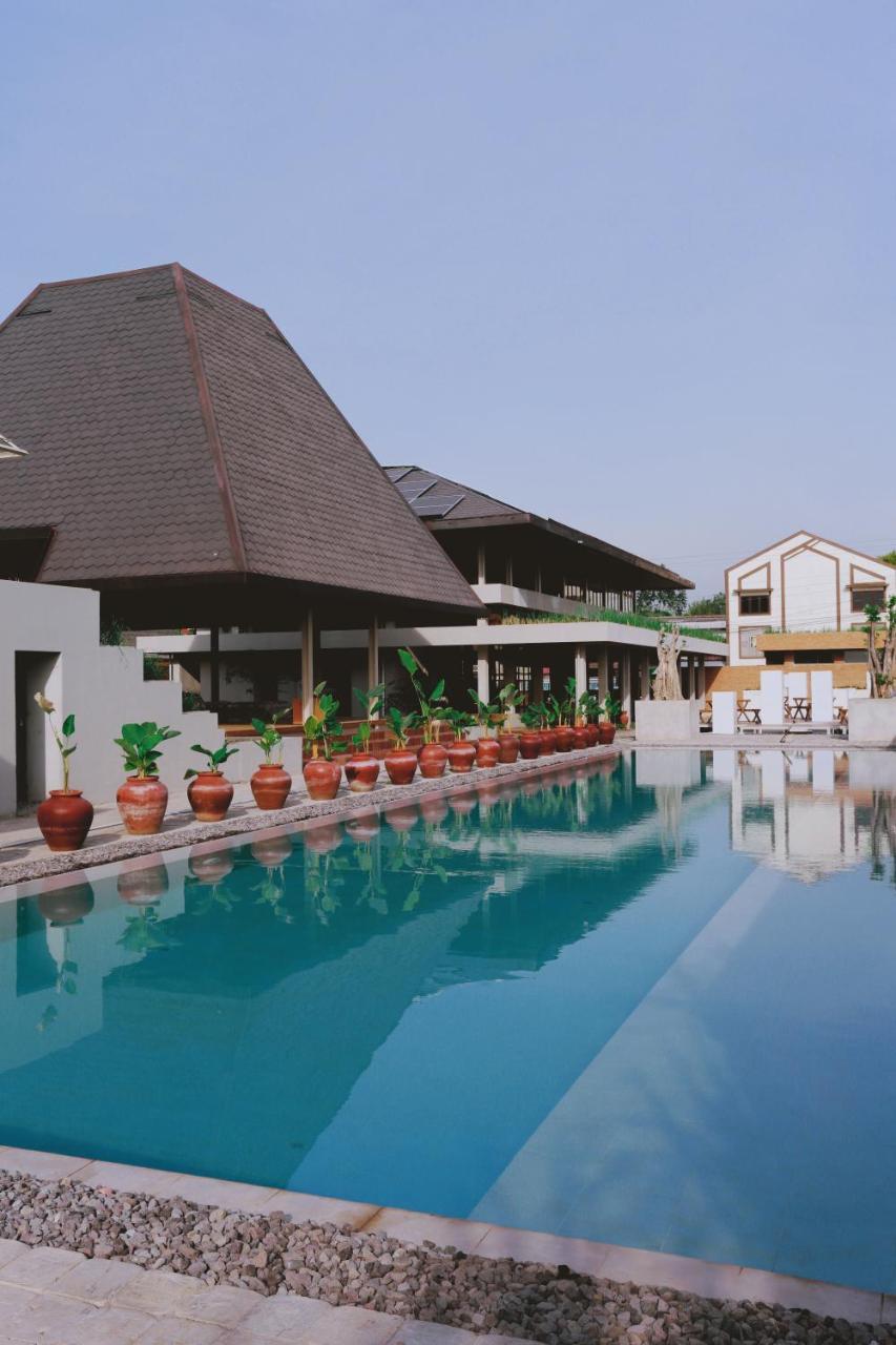 Ayom Java Village Solo Exterior foto