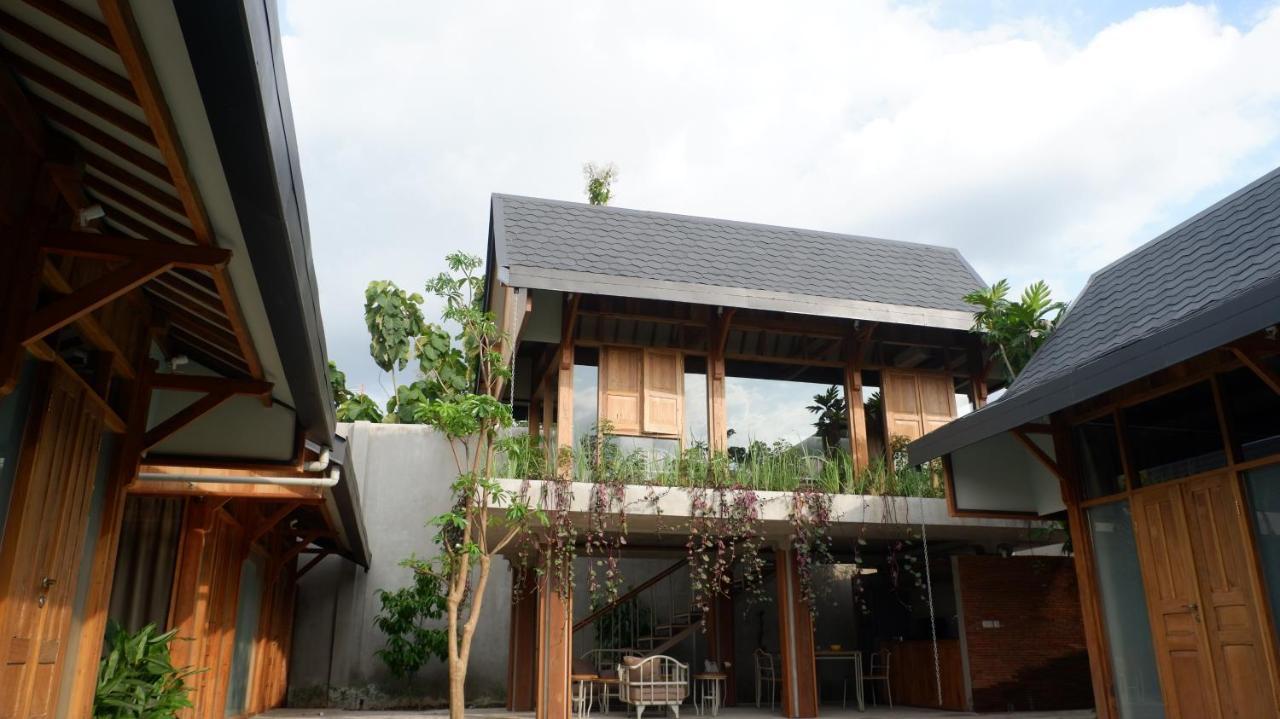 Ayom Java Village Solo Exterior foto